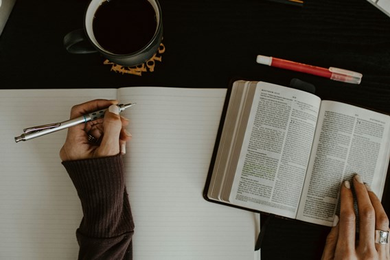 7 Ideas for Improving Bible Engagement in Your Church